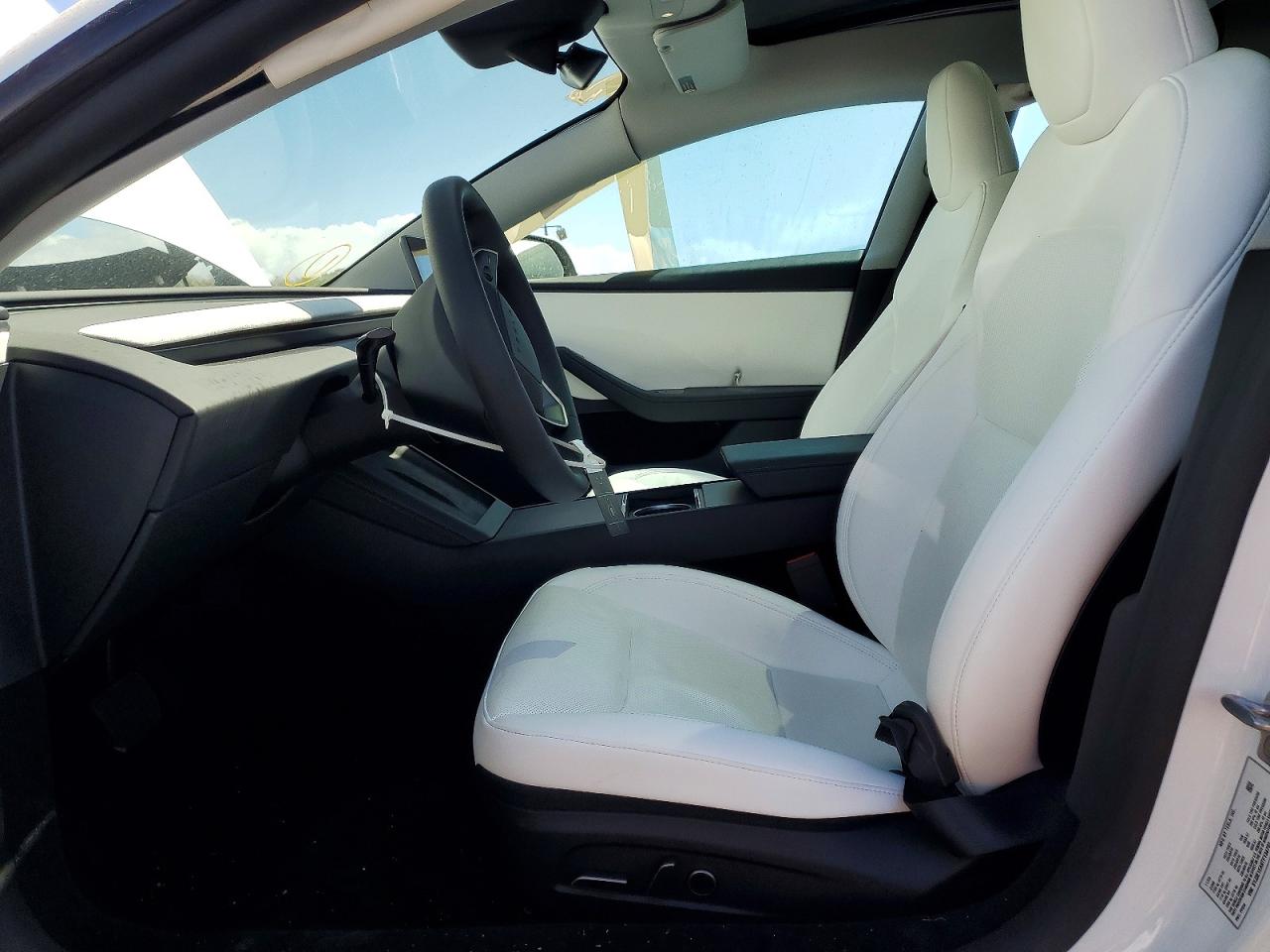 2026 Tesla Model 3 VIN 5YJ3E1EA9TF134792 photo 7