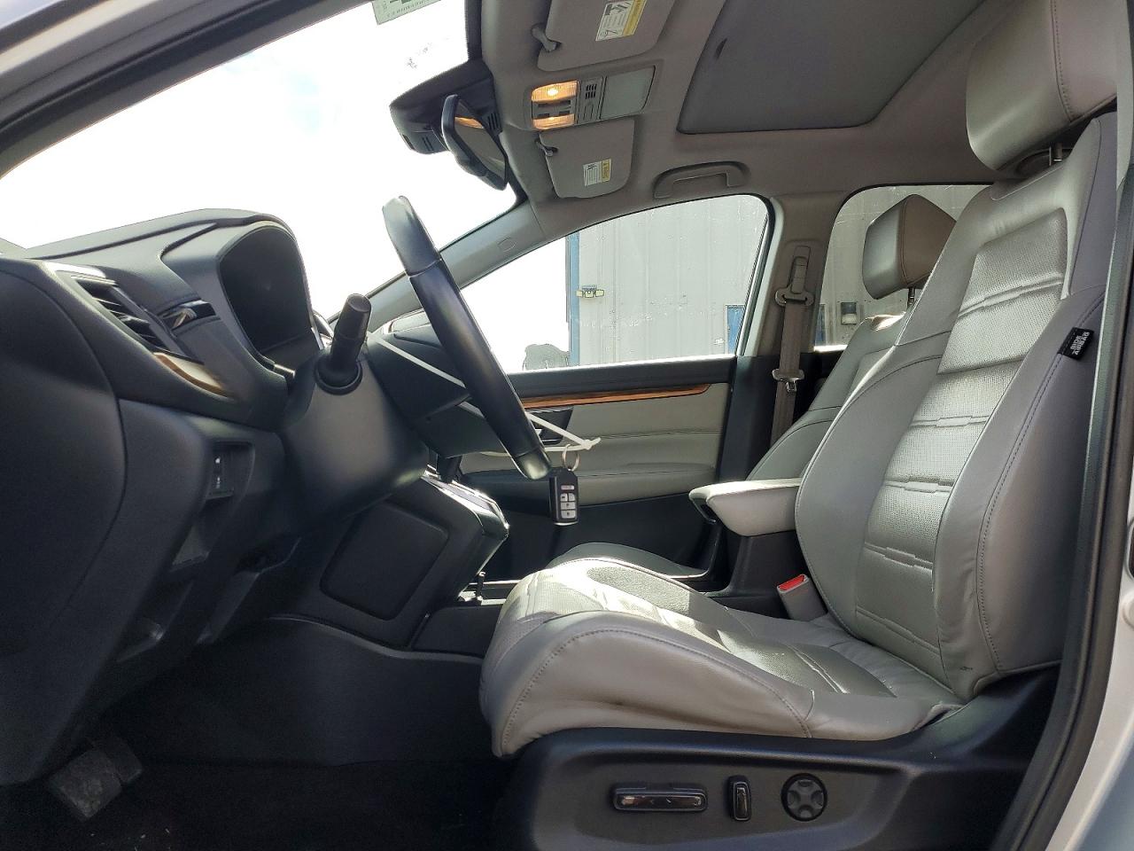 2017 Honda Crv VIN 2HKRW2H97HH625854 photo 7