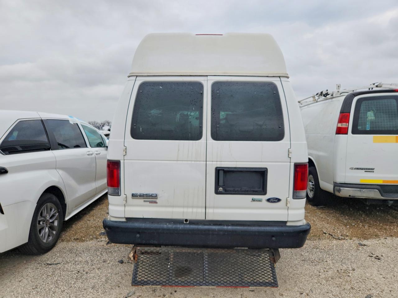 2012 Ford All models VIN 1FTNS2EW9CDB18036 photo 6