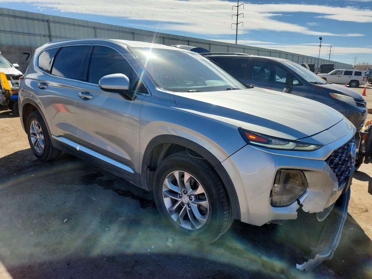 2020 Hyundai Santa fe VIN 5NMS33AD5LH225098 photo 4