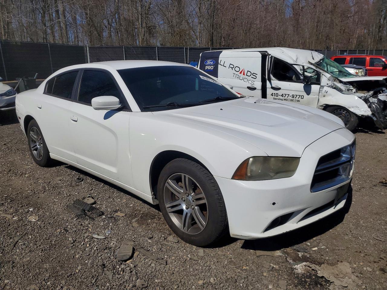 2014 DODG Charger VIN 2C3CDXATXEH142754 photo 4