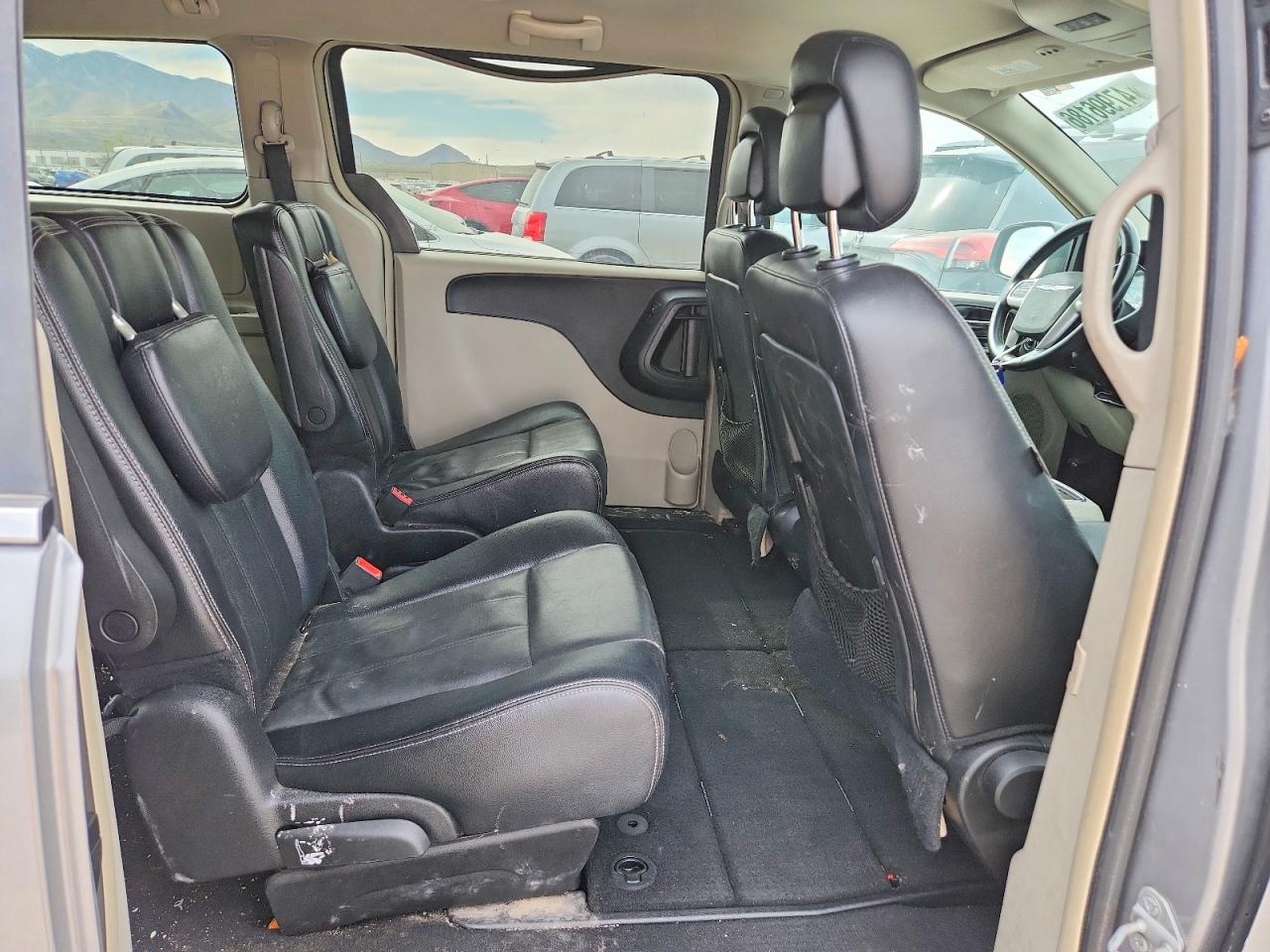 2015 Chrysler Minivan VIN 2C4RC1BGXFR636759 photo 11