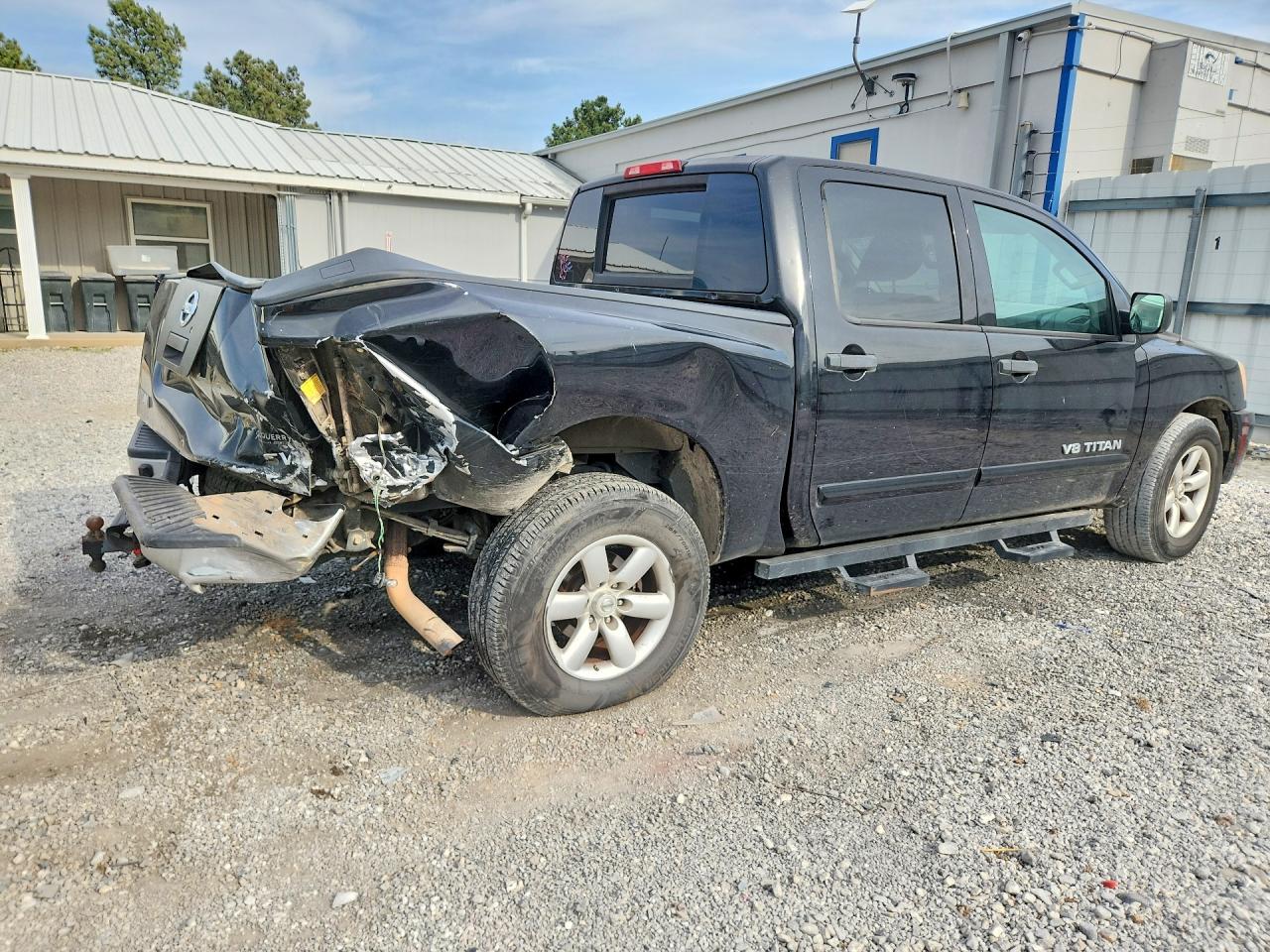 2012 Nissan TITAN VIN 1N6AA0EKXCN315582 photo 3