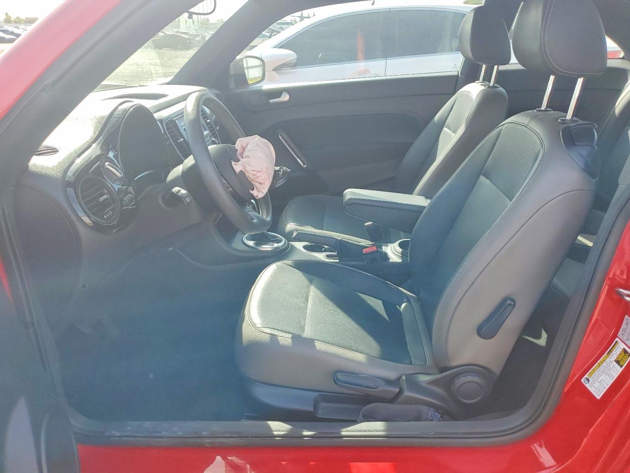 2015 VOLKSWAGEN Beetle VIN 3VWF17AT1FM649236 photo 7