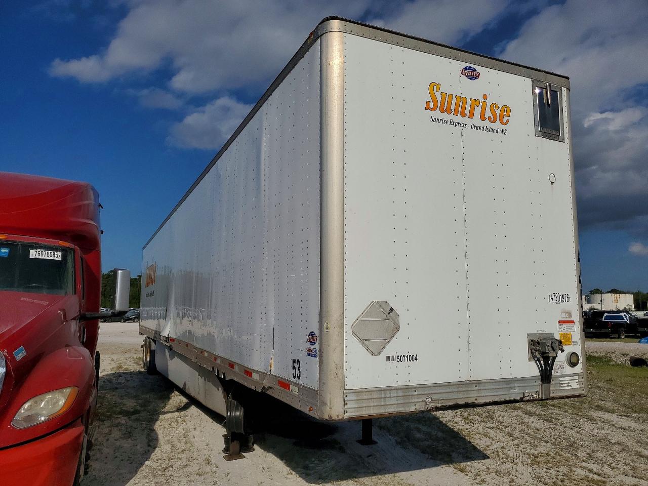 2016 UTILITY Trailer VIN 1UYVS2531GP507104 photo 1