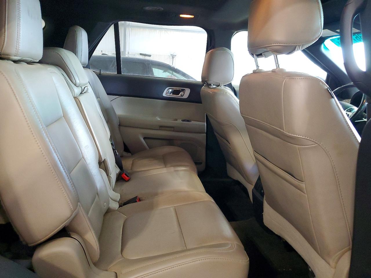 2012 Ford Explorer VIN 1FMHK8F86CGA75964 photo 11