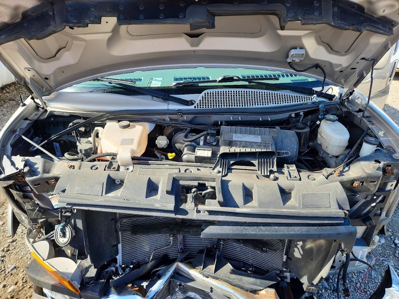 2020 GMC Savana VIN 1GTW7BFG5L1262505 photo 11