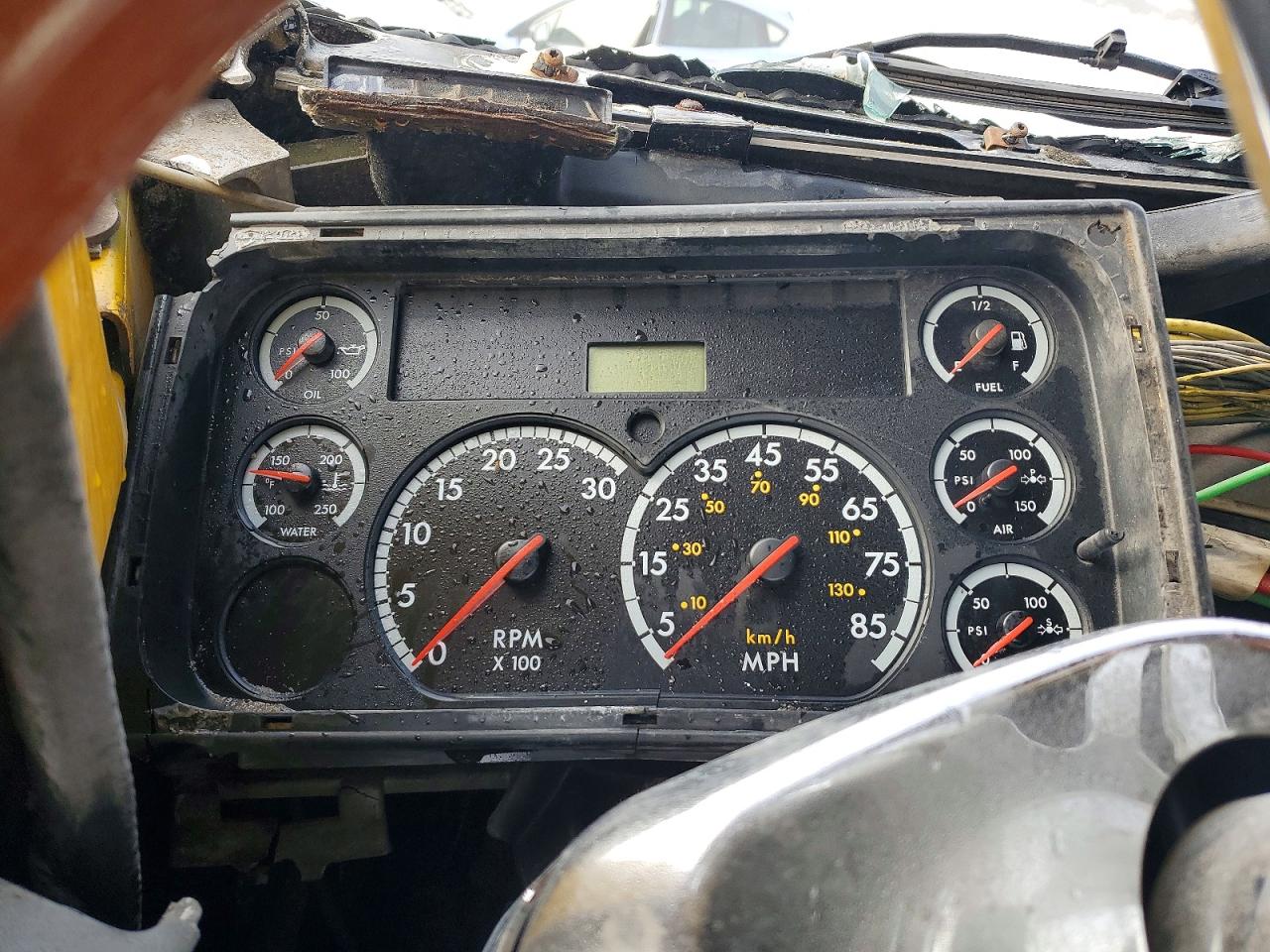 2005 FREIGHTLINER All other VIN 1FUJA6CK55LN98084 photo 8