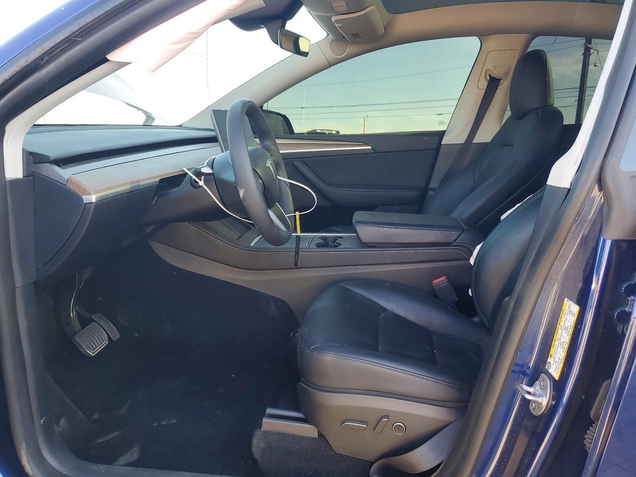 2024 Tesla Model y VIN 7SAYGDED7RF120574 photo 7