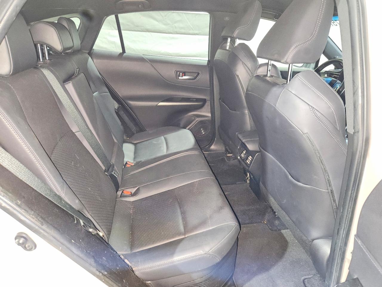 2021 Toyota Venza VIN JTEAAAAH0MJ040151 photo 11