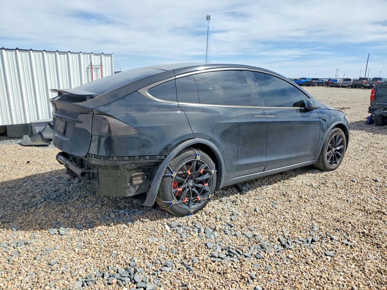 2020 TESLA Model x VIN 5YJXCDE4XLF303429 photo 3