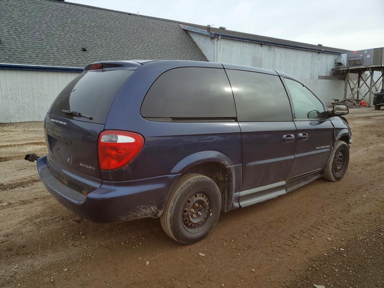 2003 Dodge Caravan VIN 2D4GP44R33R381673 photo 3
