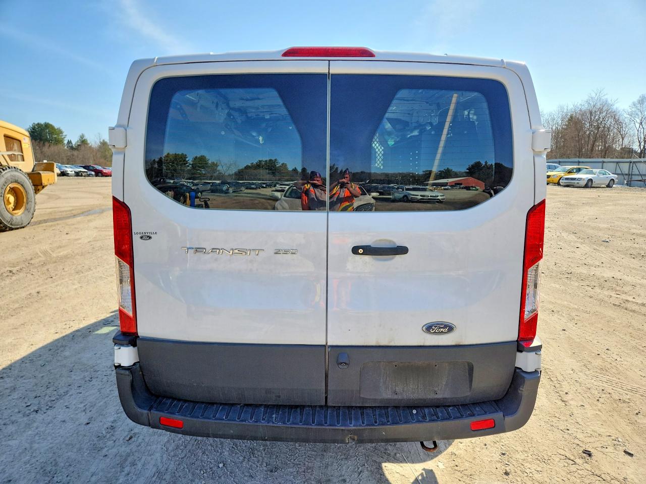 2022 Ford Transit VIN 1FTBR1Y86NKA38620 photo 6