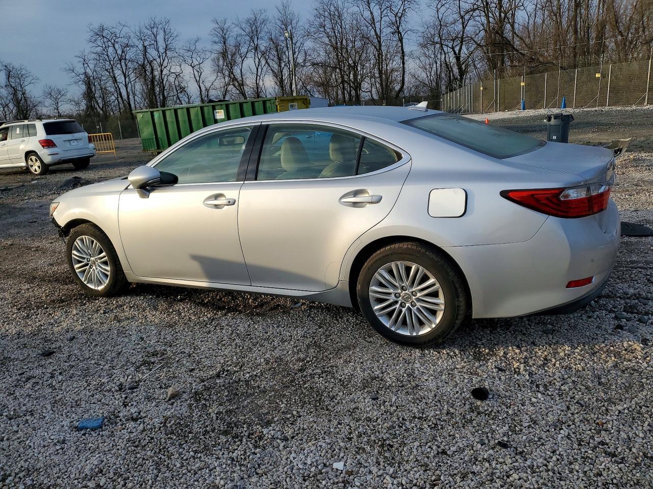 2014 Lexus ES350 VIN JTHBK1GG4E2094860 photo 2