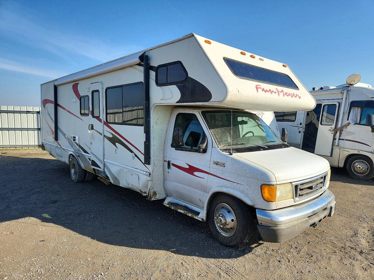 2005 FORD Econoline VIN 1FDXE45S95HB07067 photo 1