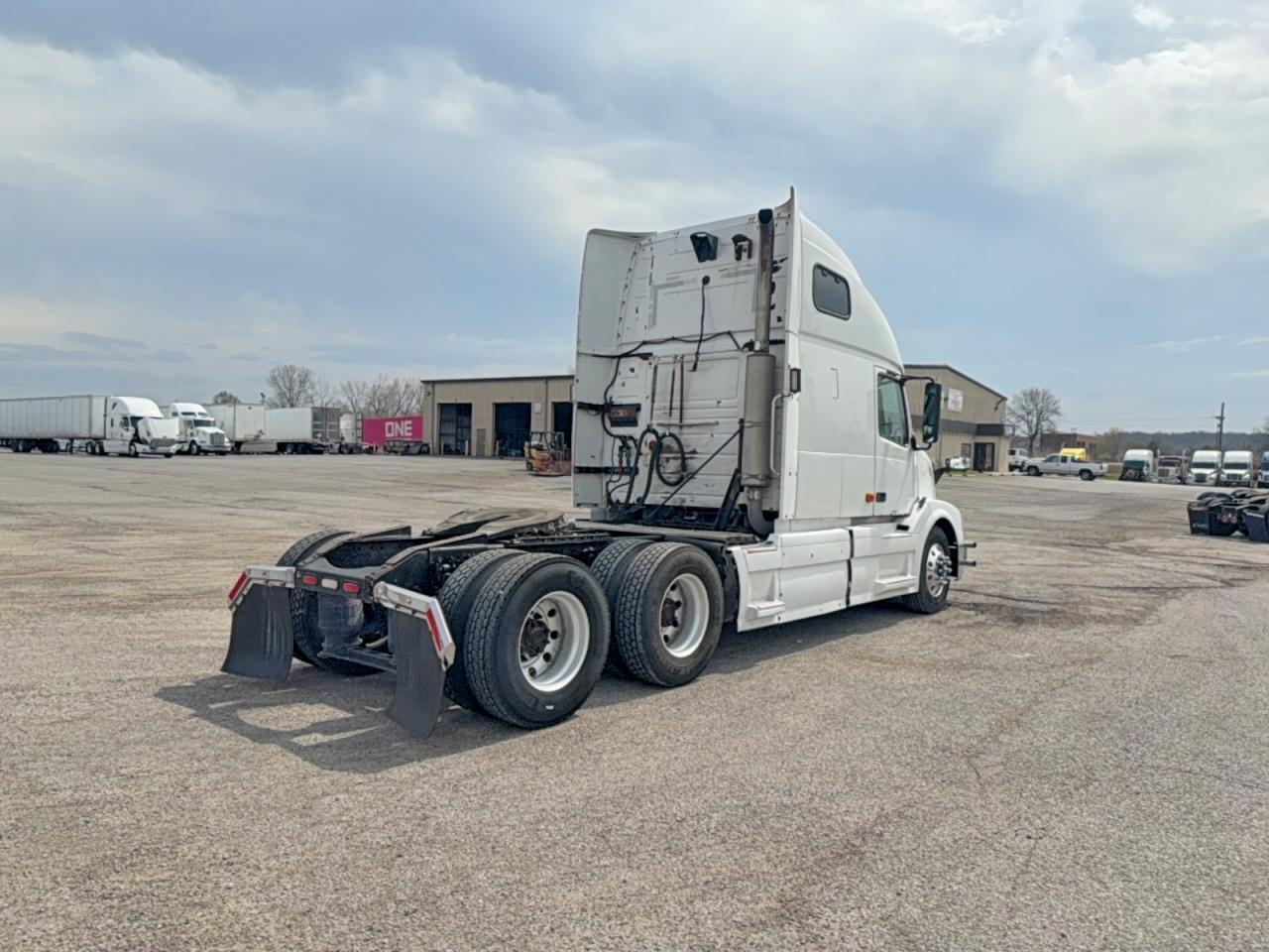 2006 Volvo Vn VIN 4V4NC9GH16N431380 photo 4