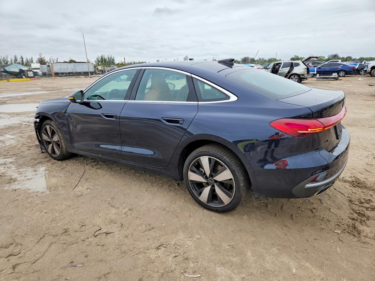 2025 Audi A5 VIN WAU2BCFU8SN087888 photo 2