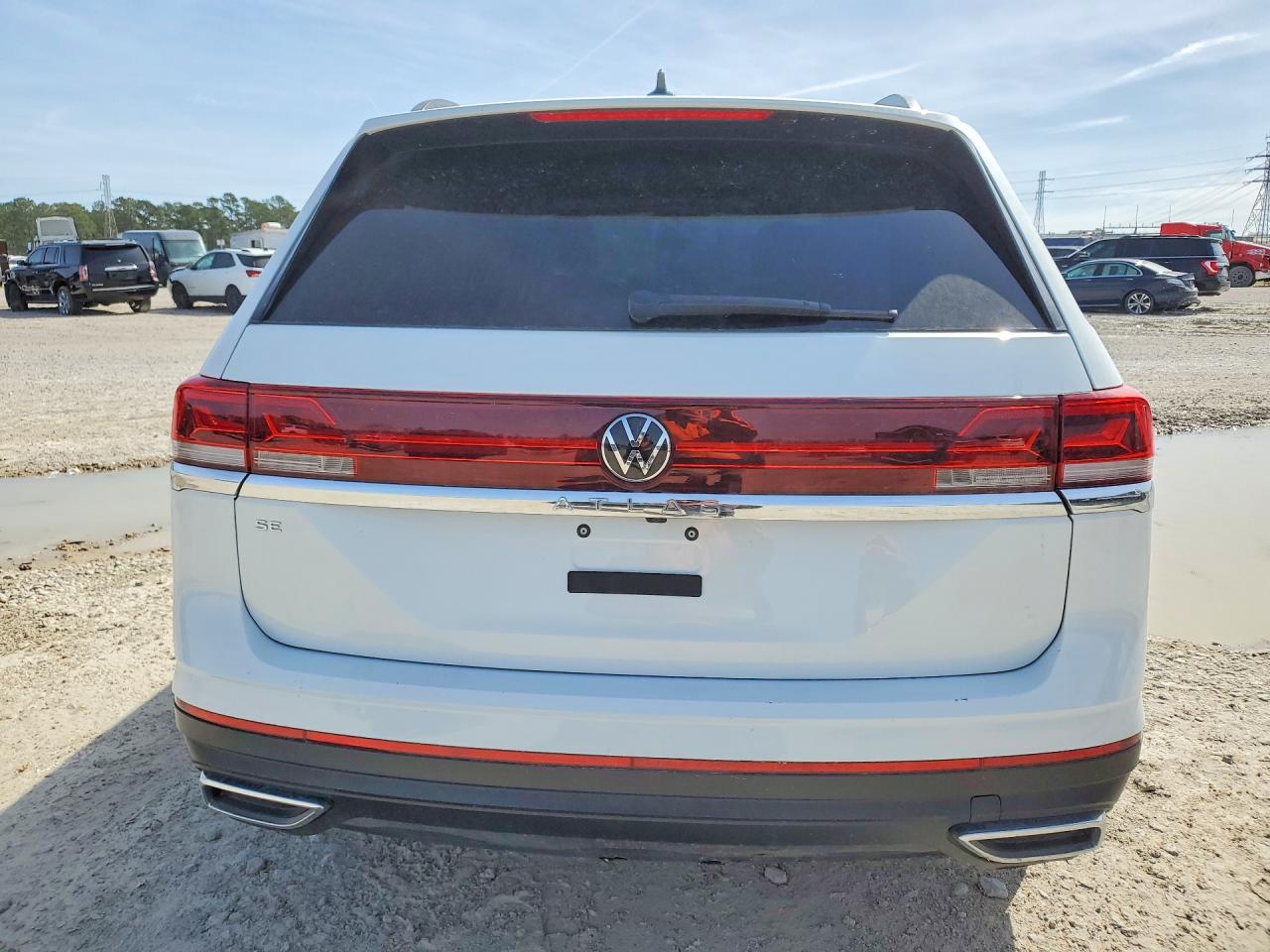 2025 Volkswagen Atlas VIN 1V2DR2CA3SC553376 photo 6