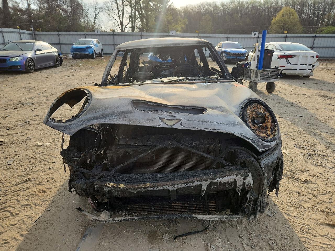 2023 MINI Cooper VIN WMW53DH06P2T73046 photo 5