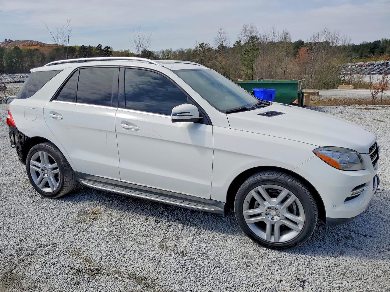2015 Mercedes-Benz M-class VIN 4JGDA5JB1FA530083 photo 4