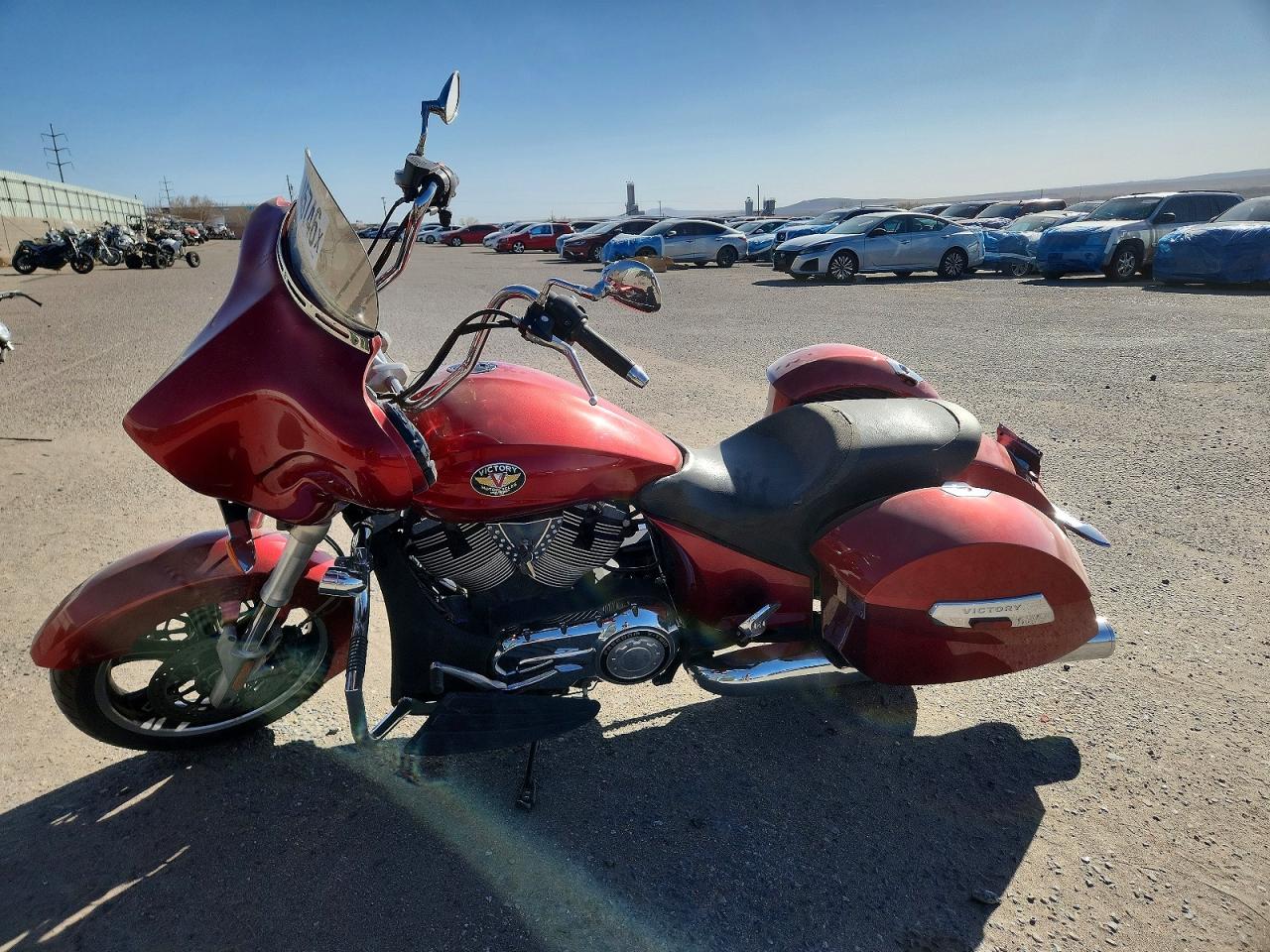 2012 Victory Motorcycle VIN 5VPBW36N3C3008609 photo 3