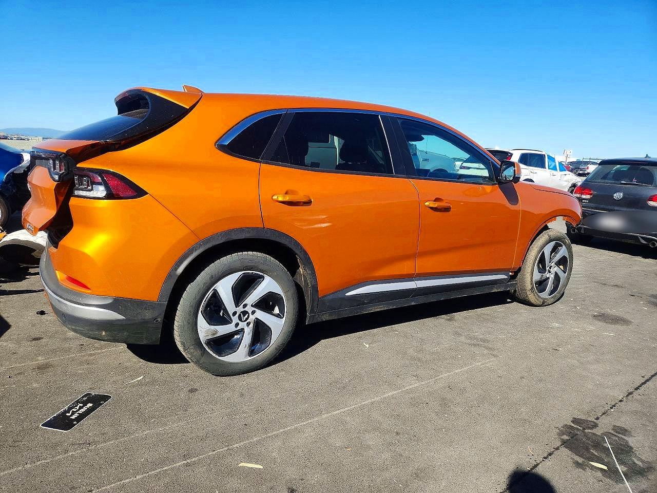 2024 VINFAST All other VIN RLLV1AEB6RH008188 photo 3