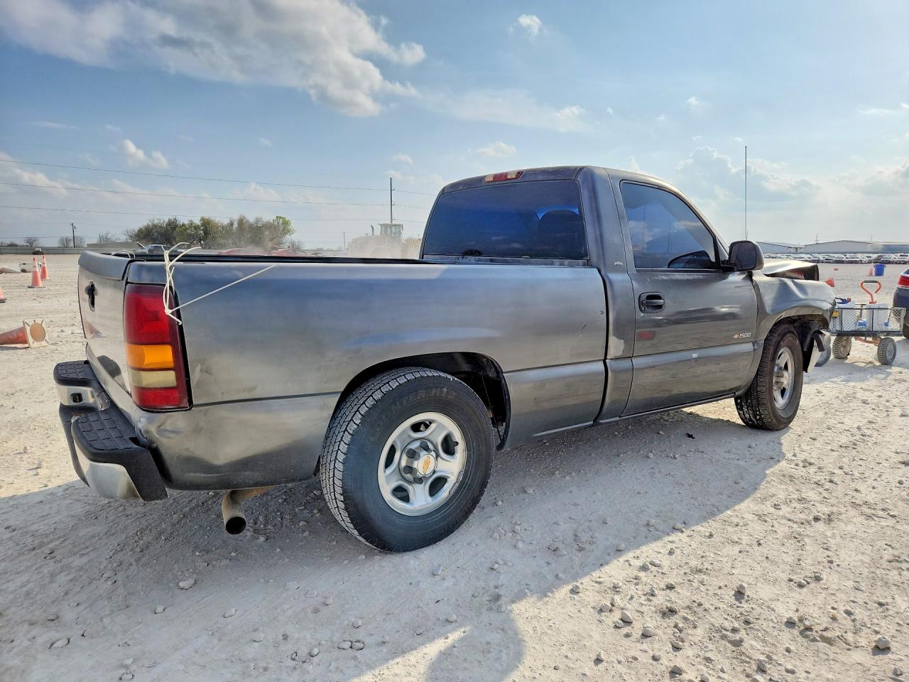 2001 Chevrolet All models VIN 1GCEC14W51Z186648 photo 3