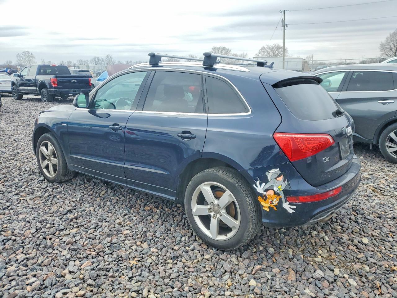 2011 Audi Q5 VIN WA1DKAFP0BA017782 photo 2