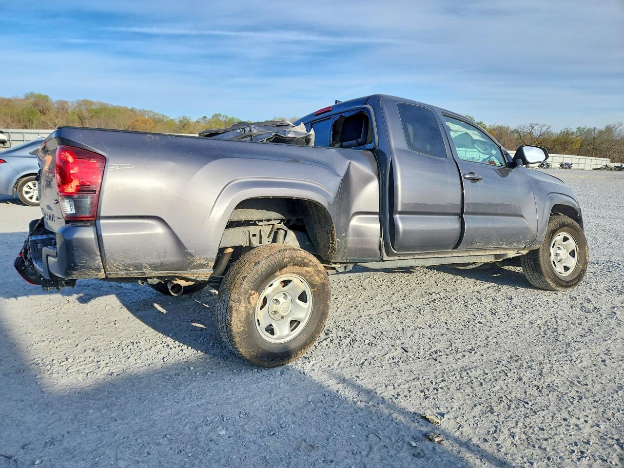 2023 Toyota Tacoma VIN 3TYRZ5CNXPT024450 photo 3