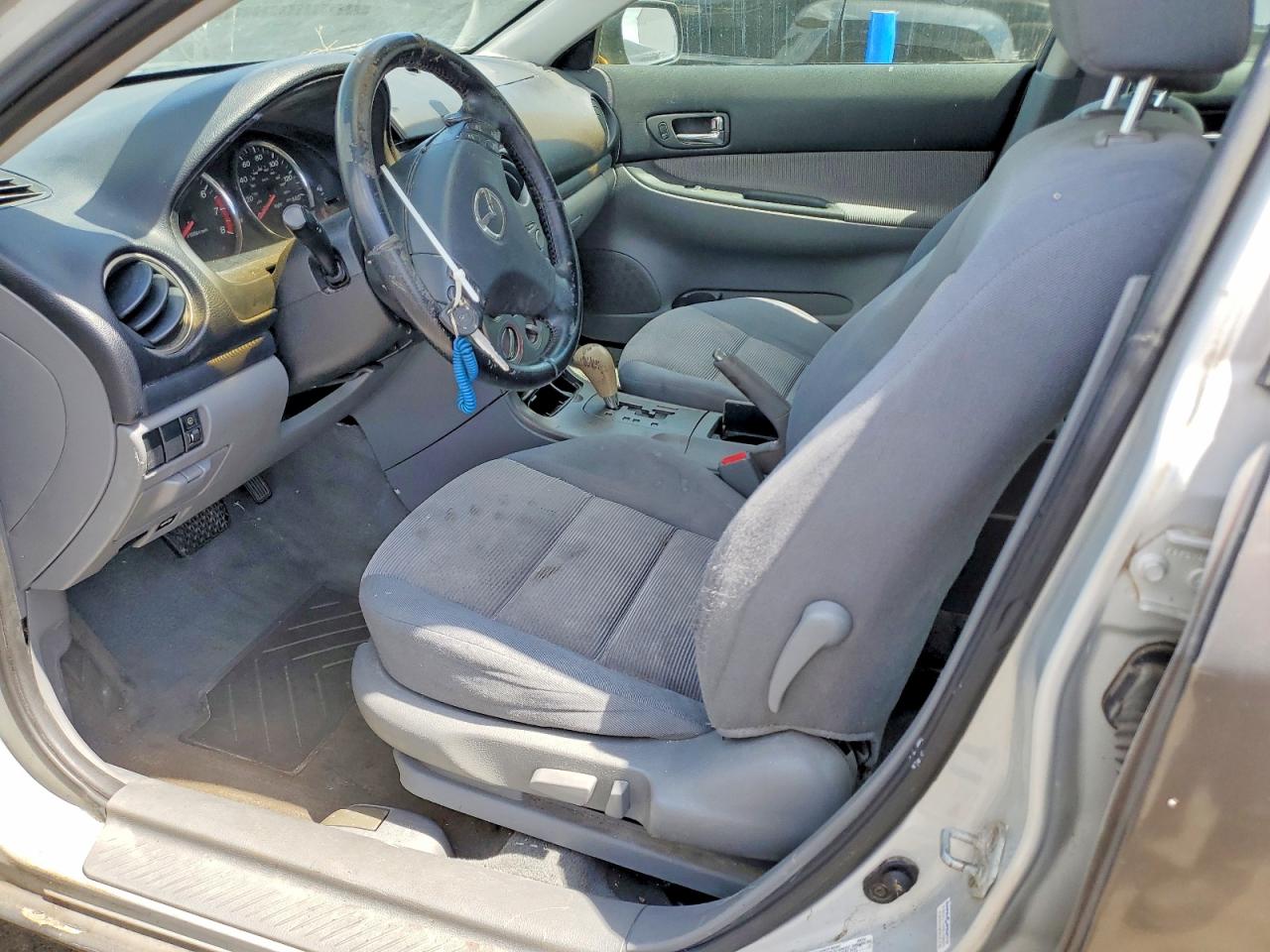 2003 Mazda 6 VIN 1YVFP80C635M32821 photo 7
