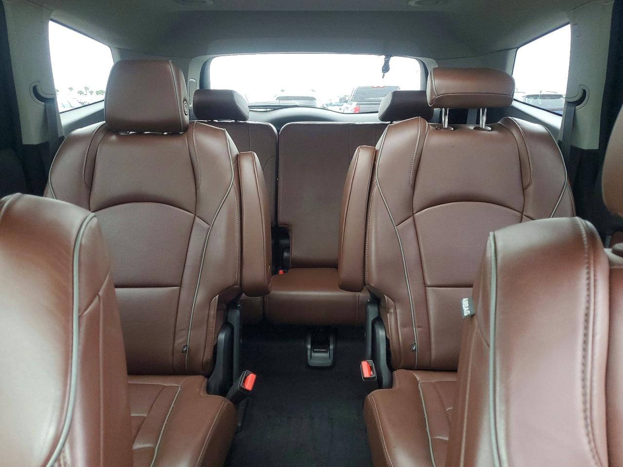 2018 Buick Enclave VIN 5GAEVCKW7JJ209341 photo 10
