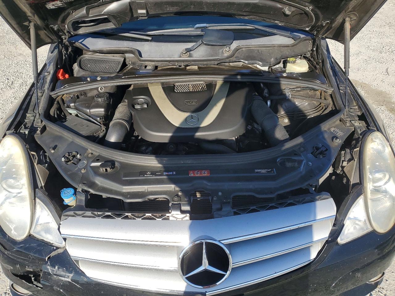 2008 Mercedes-Benz R-class VIN 4JGCB65E28A074004 photo 12