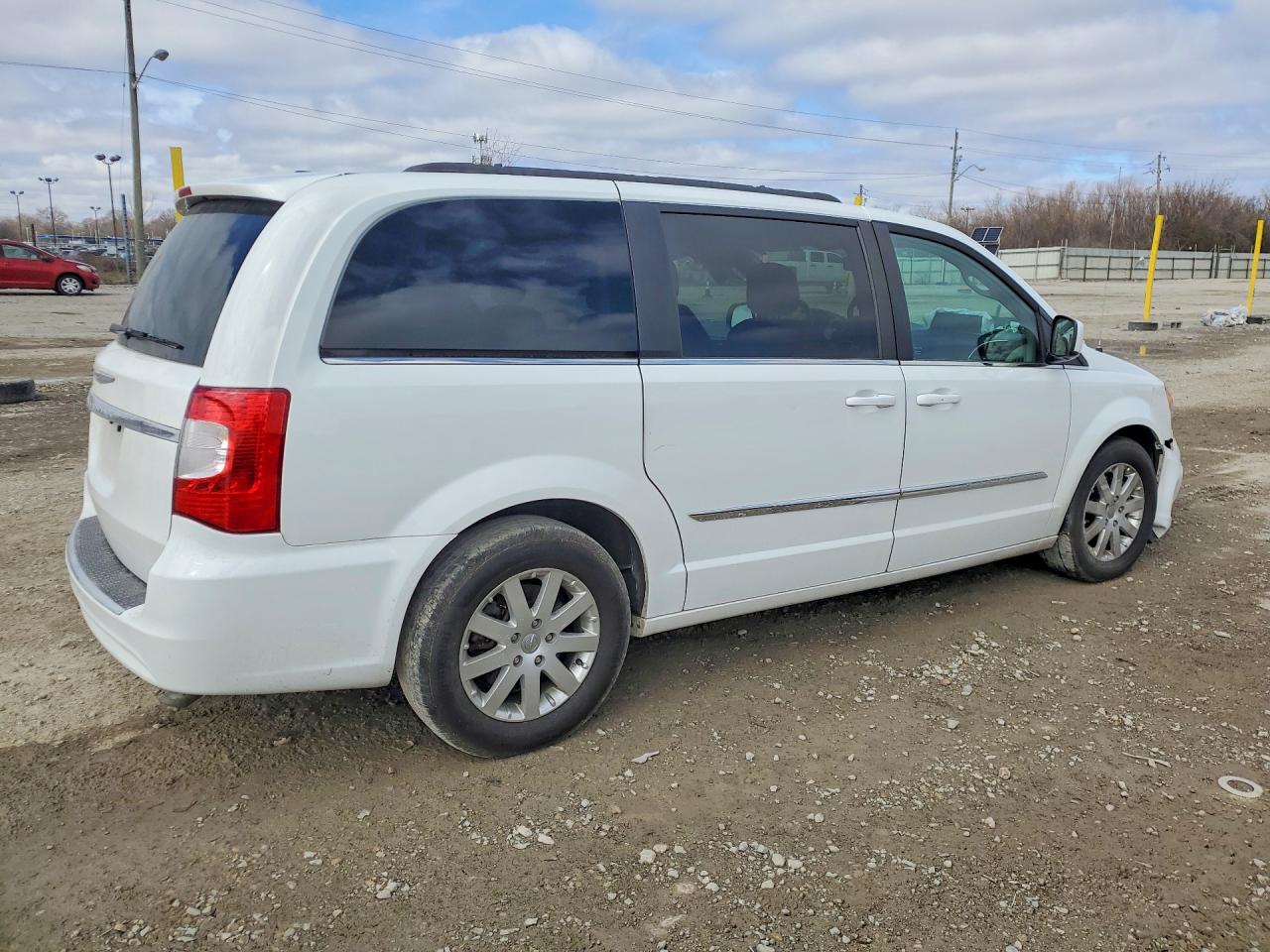 2016 Chrysler Minivan VIN 2C4RC1BG6GR138415 photo 3