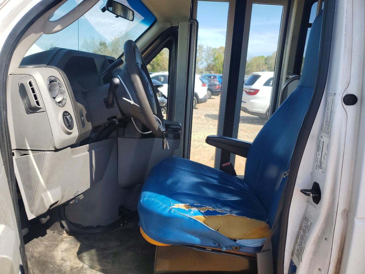 2016 Ford Econoline VIN 1FDEE3FL3GDC17065 photo 7