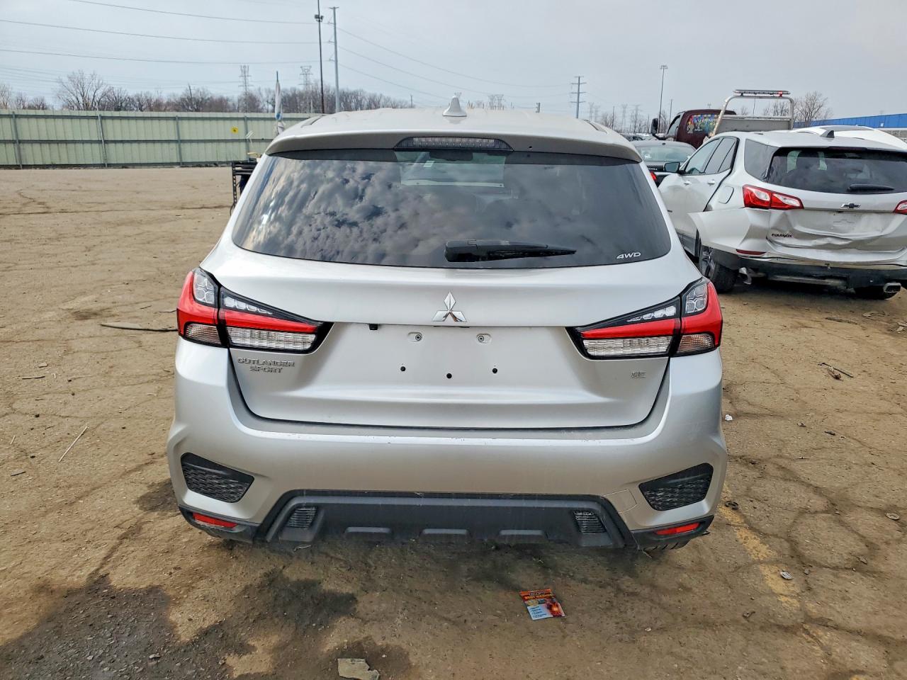 2024 Mitsubishi Outlander VIN JA4ARUAU8RU011847 photo 6