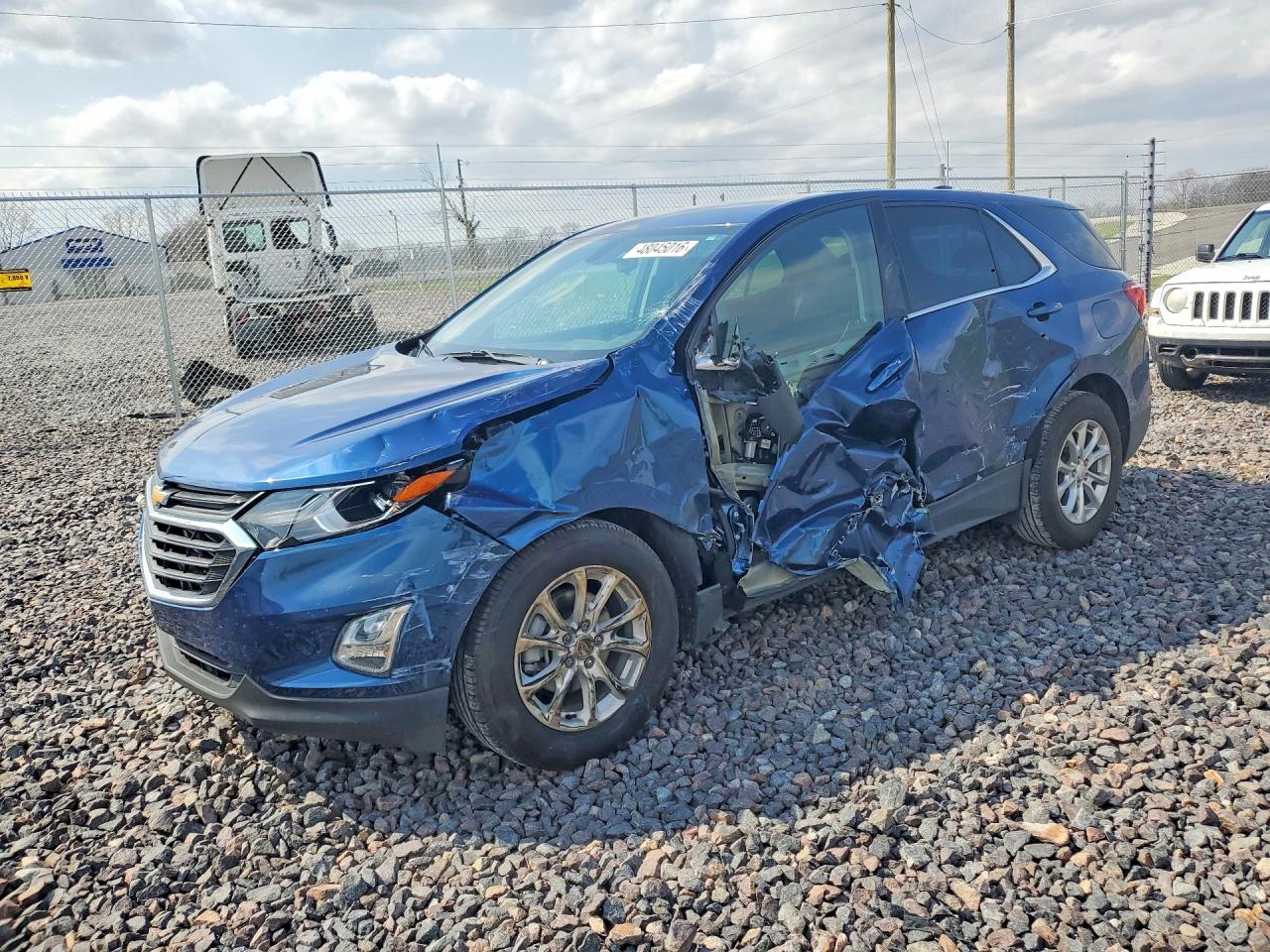 2019 Chevrolet Equinox VIN 2GNAXKEV8K6151122 photo 1