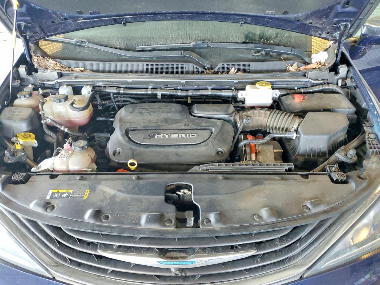 2018 Chrysler Pacifica VIN 2C4RC1N79JR230136 photo 12