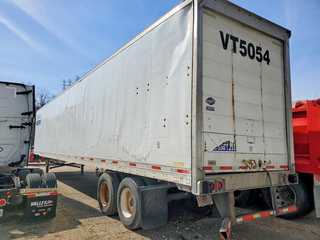2017 UTILITY All models VIN 1UYVS2530H7083108 photo 3