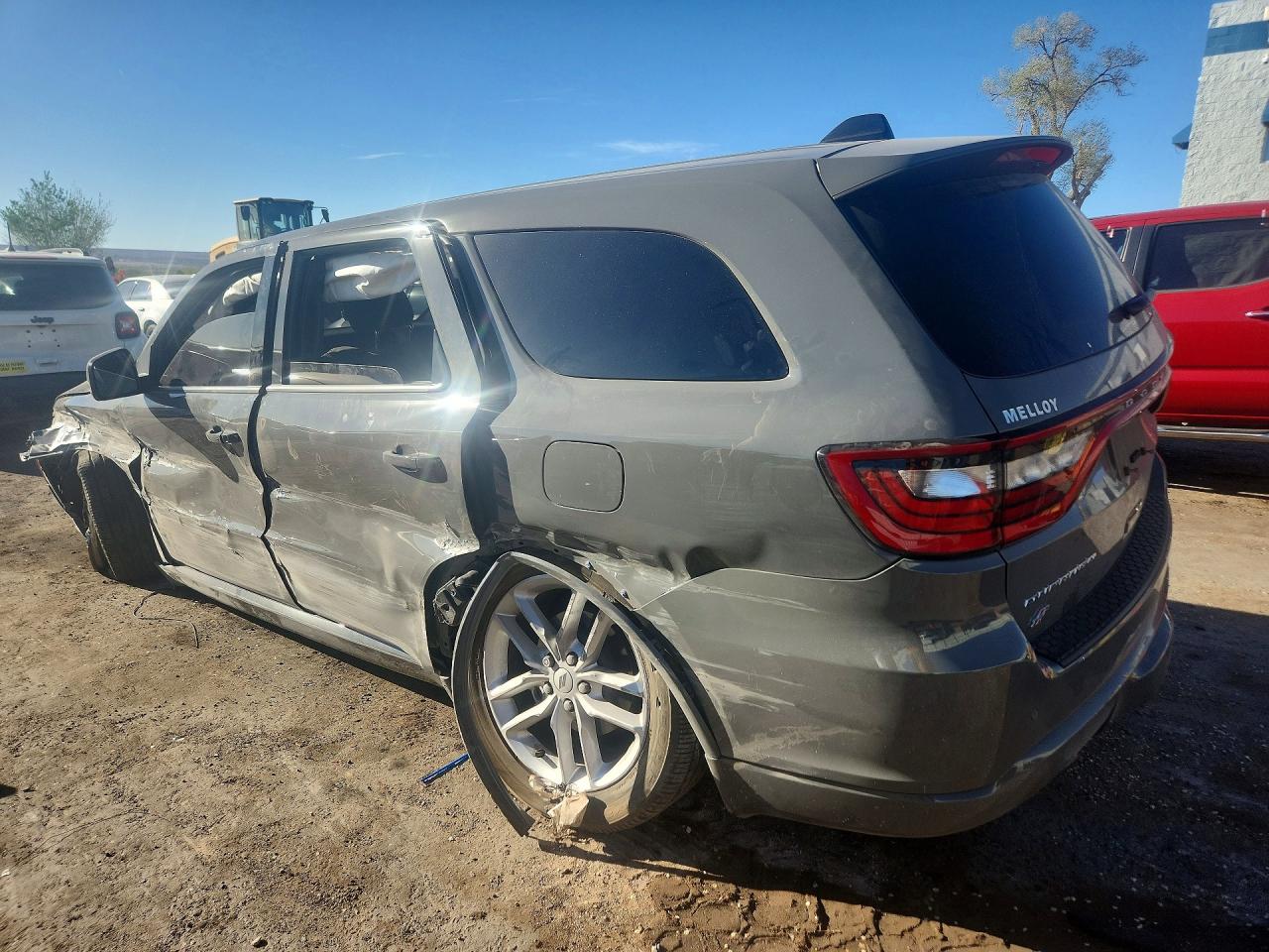 2025 Dodge Durango VIN 1C4RDJDG9SC549013 photo 2