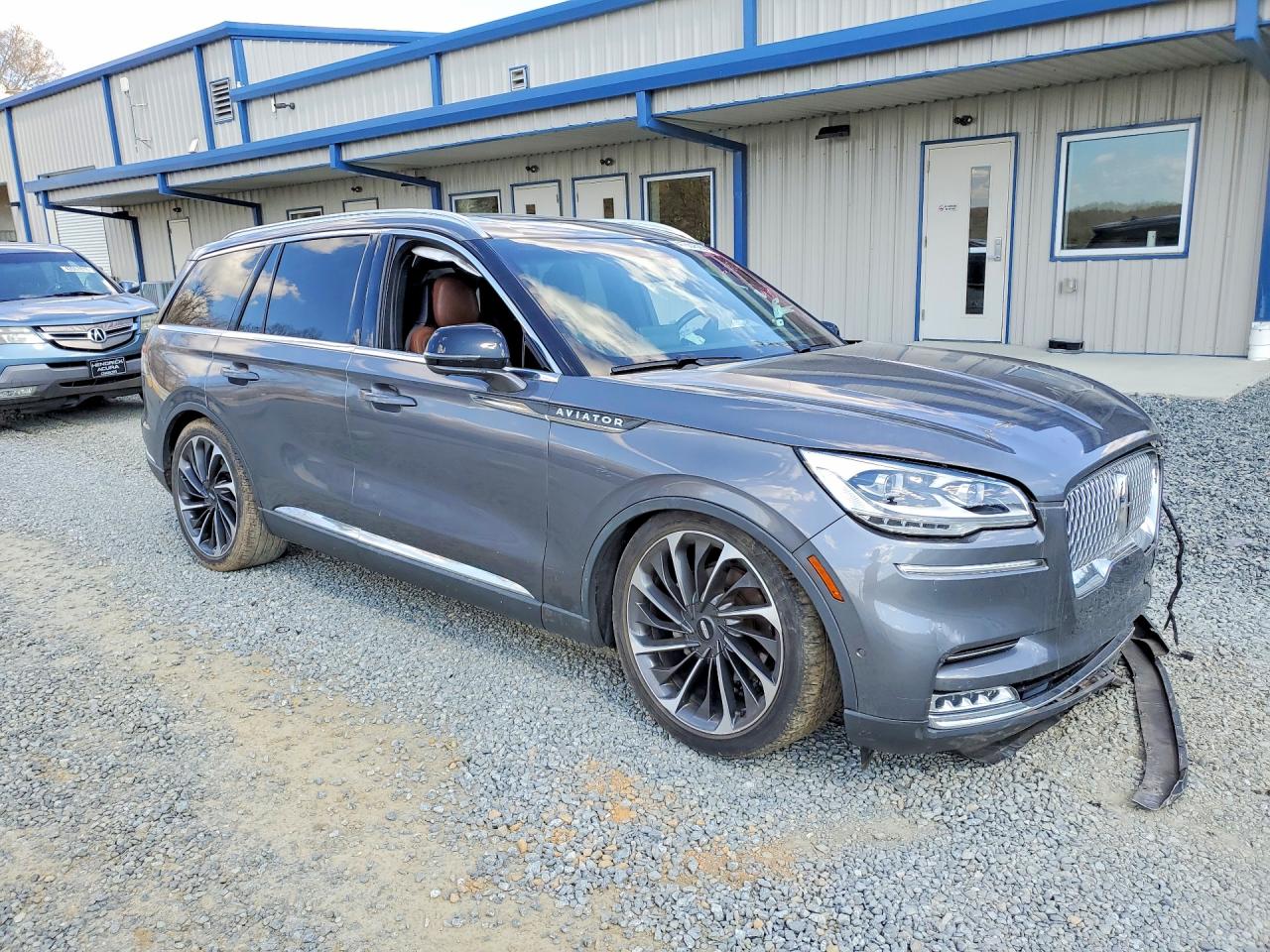 2022 Lincoln Aviator VIN 5LM5J7XC5NGL07909 photo 4