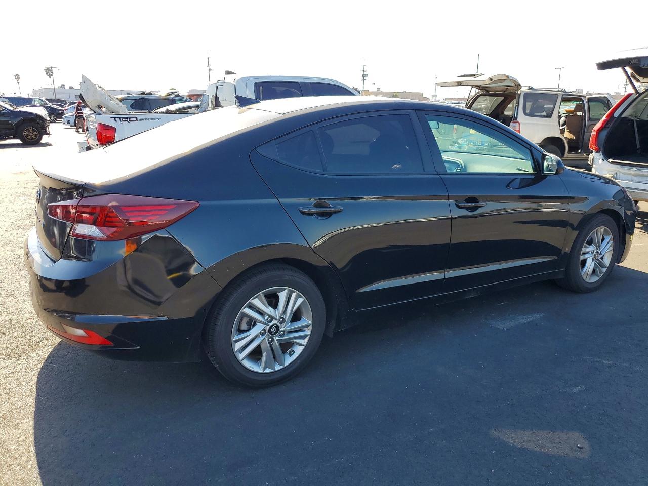 2019 Hyundai Elantra VIN KMHD84LF1KU843486 photo 3