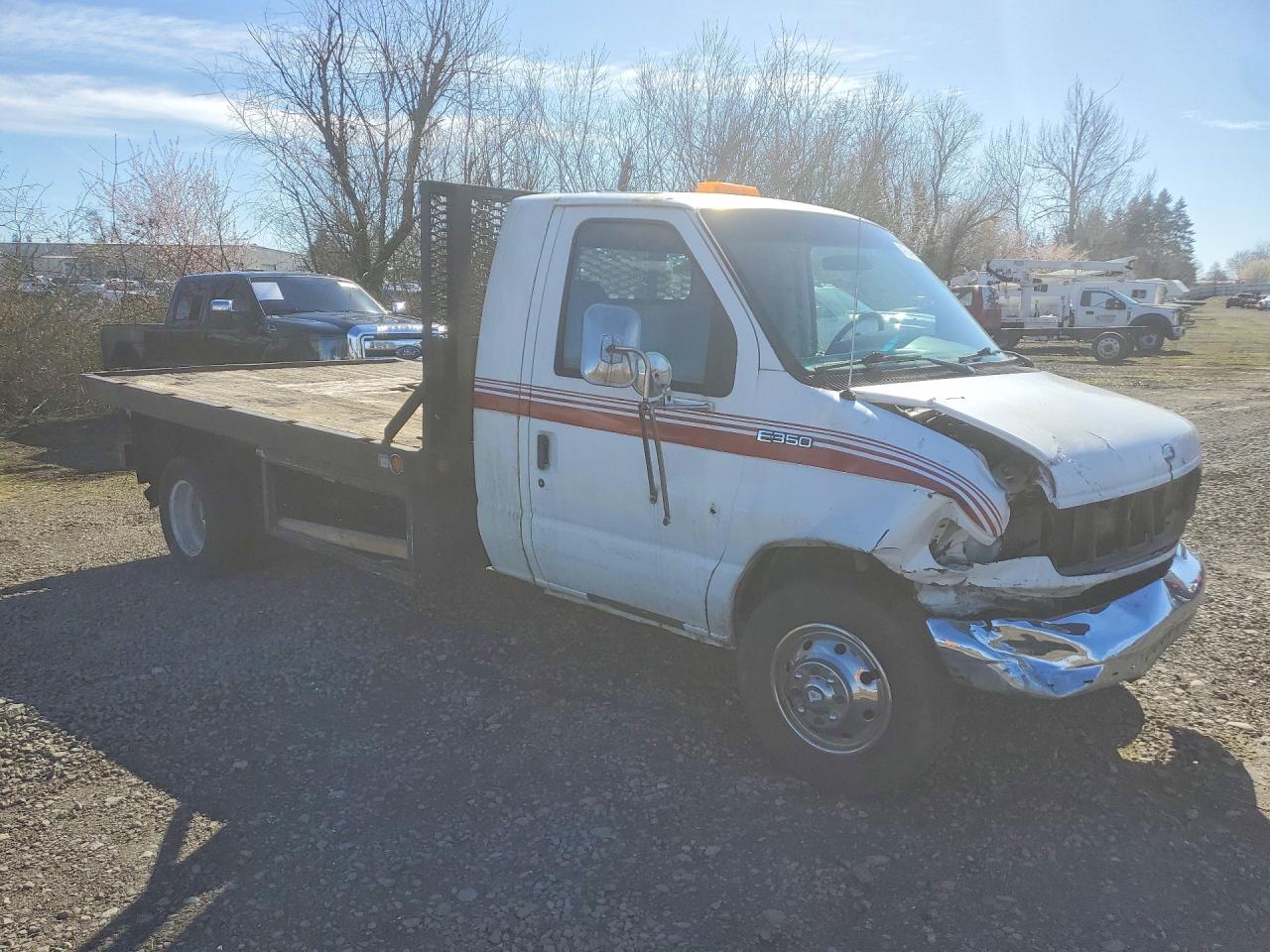 1992 Ford Econoline VIN 1FDKE37G3NHB14075 photo 4