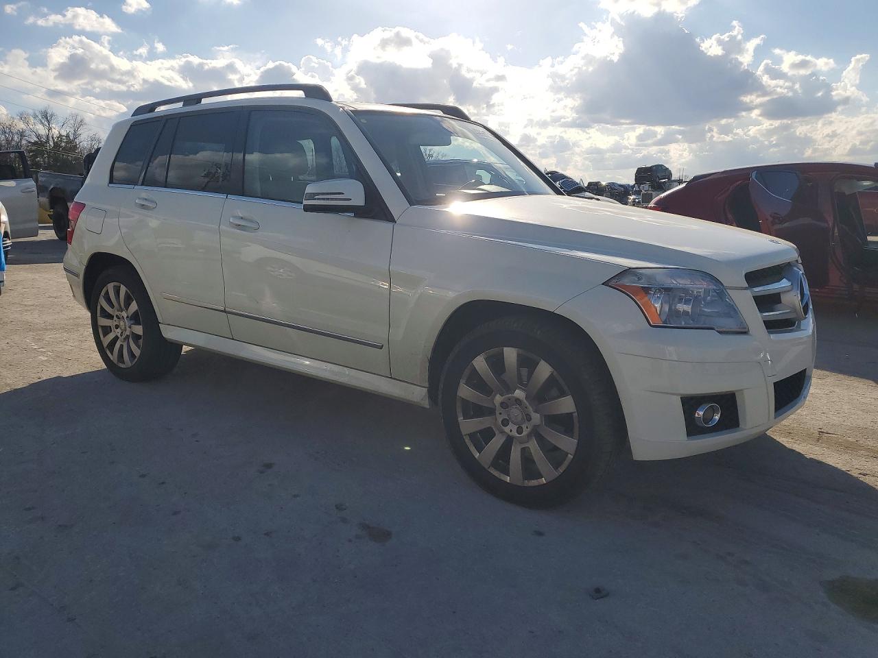 2011 Mercedes-Benz Glk-class VIN WDCGG5GB4BF648255 photo 4
