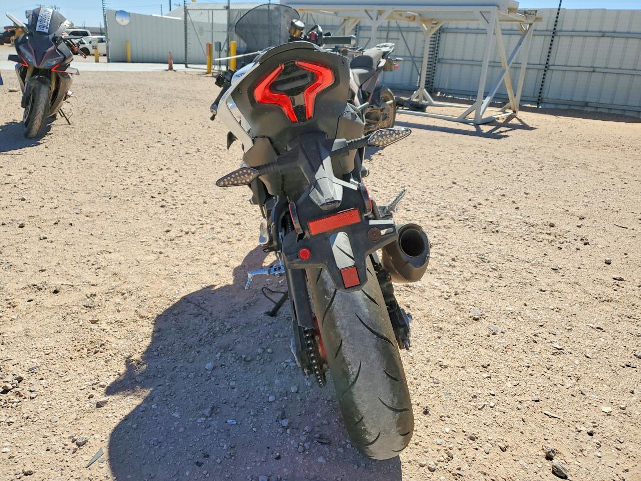 2025 Cfmoto All other VIN LCEPESLA2S6002655 photo 4