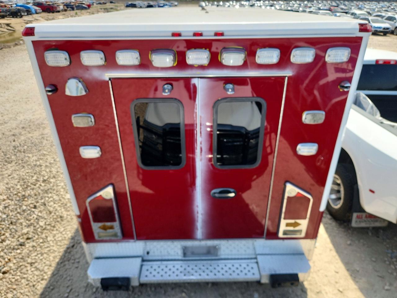 2010 Ford F350 VIN 1FDWF3GR0AEB39706 photo 6