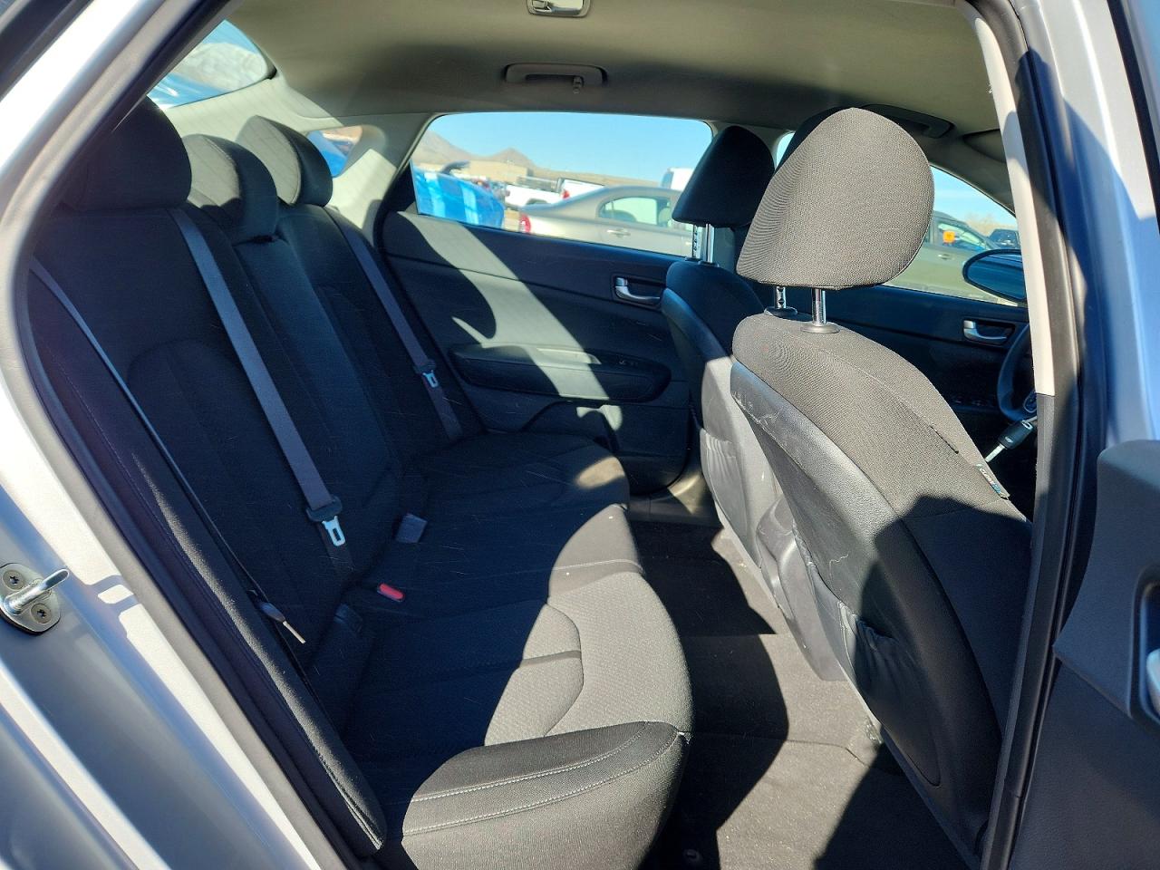 2017 Kia Optima VIN KNAGT4L30H5148566 photo 10