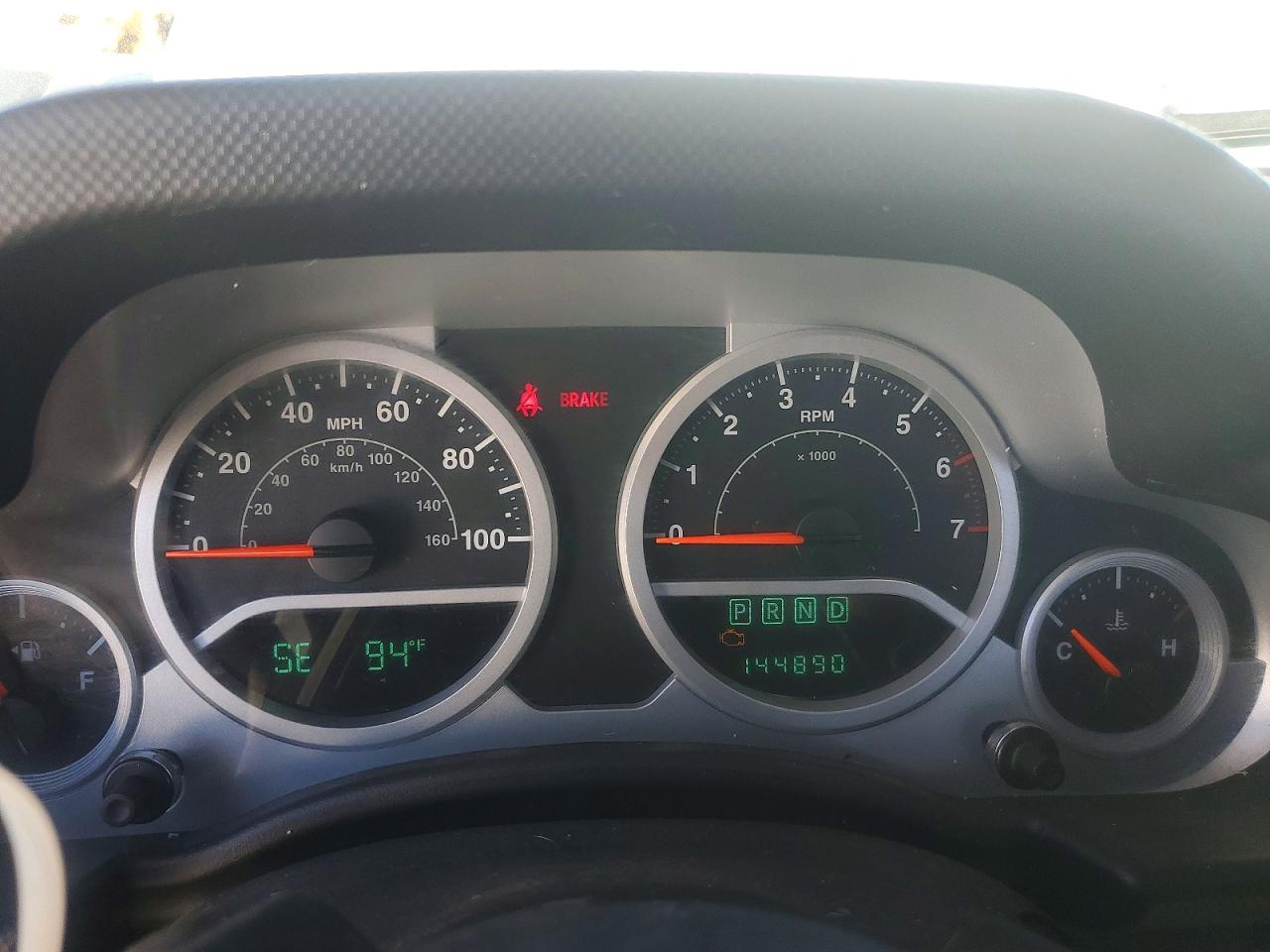 2007 Jeep Wrangler / VIN 1J4FA54137L159766 photo 9