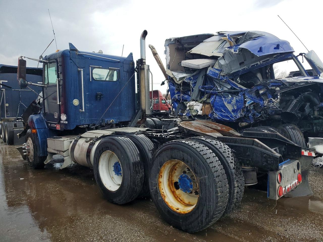 2002 FREIGHTLINER All other VIN 1FUJACAS52LJ79634 photo 3