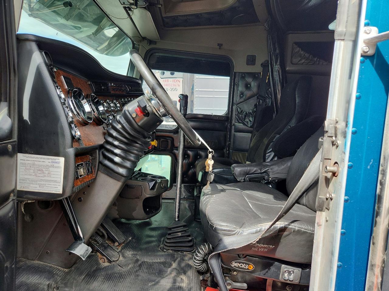 2004 KENWORTH All other VIN 1XKWDB9X94J063743 photo 7