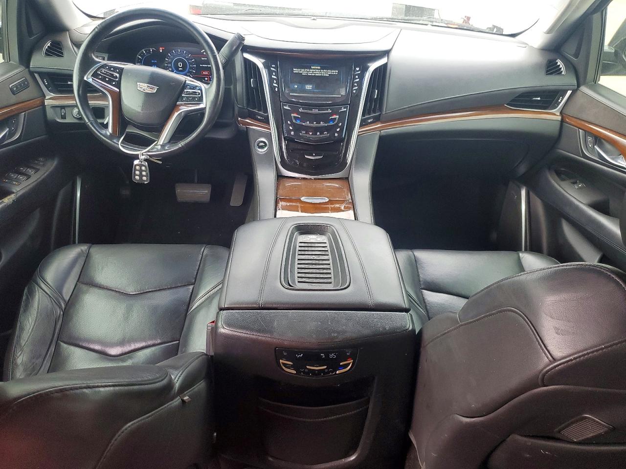 2018 Cadillac Escalade VIN 1GYS3BKJXJR368601 photo 8